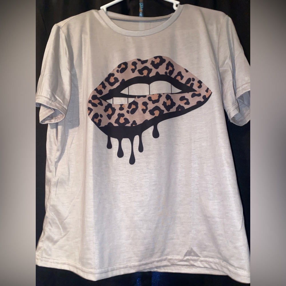 SHEIN rolling stone top